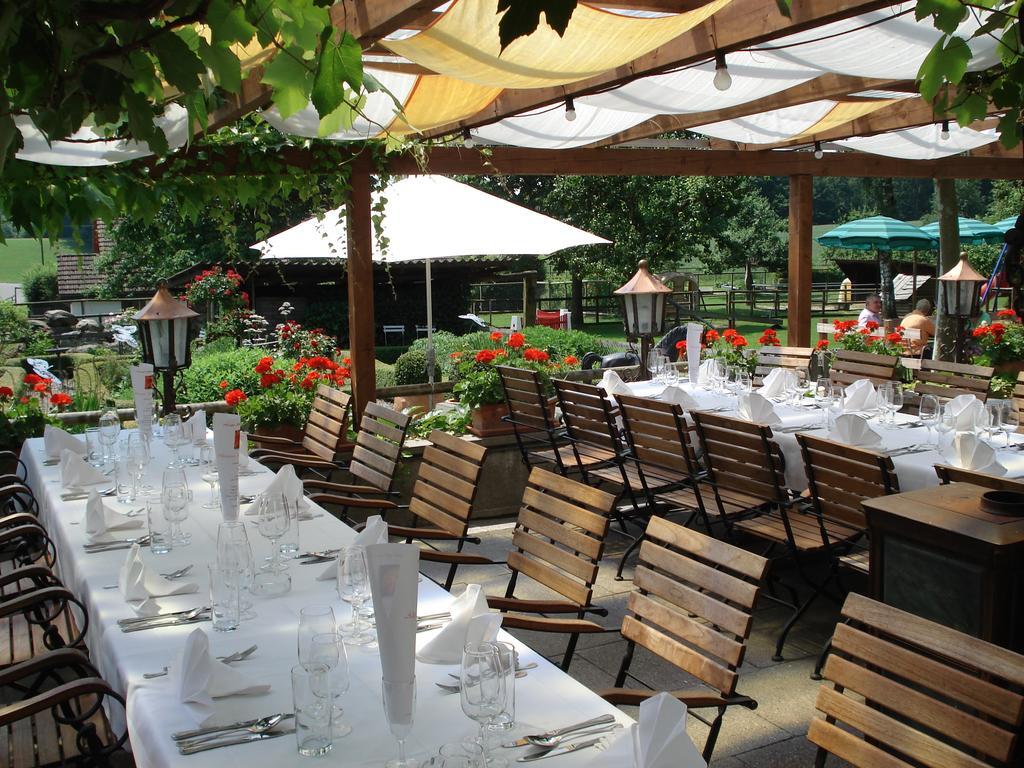 Hotel Wirtshaus Ruetihof à Gränichen Extérieur photo